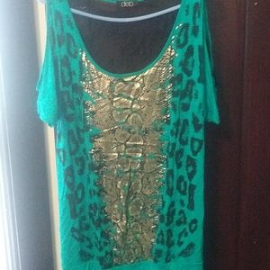 Woman's shirt